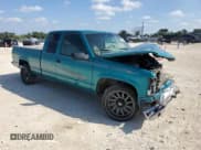 ✅ 1996 Chevrolet Silverado 1500 • VIN: 1GBEC19M1TE229338 • Lot: 85013725. Wystawiony na Copart z przebiegiem 191 985 mil. Bezpłatny archiwum sprzedaży aukcyjnych z USA i szczegółowy raport historii pojazdu na DreamBid. Zdjęcie 4.