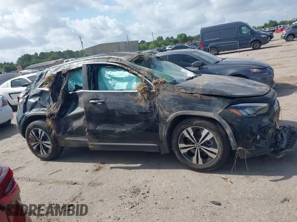 ✅ 2025 Mercedes-Benz GLA 250 • VIN: W1N4N4GB5SJ671011 • Lot: 42442204. Wystawiony na IAAI z przebiegiem 7 229 mil. Bezpłatny archiwum sprzedaży aukcyjnych z USA i szczegółowy raport historii pojazdu na DreamBid. Zdjęcie 13.