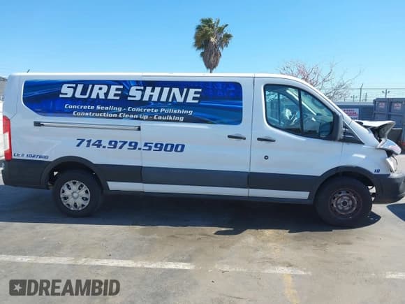 ✅ 2019 Ford Transit • VIN: 1FTYR2YM2KKA85216 • Lot: 42207747. Wystawiony na IAAI z przebiegiem 106 304 mil. Bezpłatny archiwum sprzedaży aukcyjnych z USA i szczegółowy raport historii pojazdu na DreamBid. Zdjęcie 14.