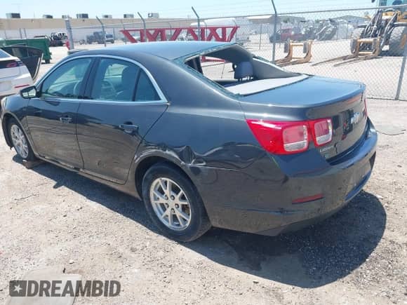 2014 Chevrolet Malibu LS z VIN 1G11A5SL1EF250060, wystawiony jako IAAI lot #42547248 z przebiegiem 112 363 mil mil oraz . Historia ofert i sprzedaży dostępna na DreamBid. Obrazek 3.