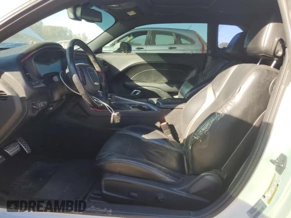 ✅ 2016 Dodge Challenger R/T Plus Shaker • VIN: 2C3CDZBT6GH315991 • Lot: 91251915. Listed on Copart with 134,600 mi. Free auction sales archive from the USA and detailed vehicle history report at DreamBid. Image 7.