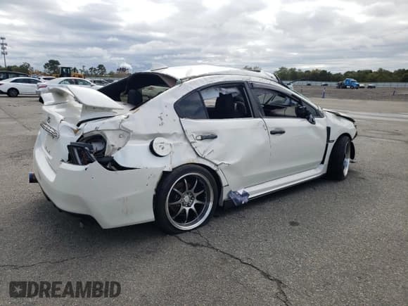 ✅ 2017 Subaru WRX Premium • VIN: JF1VA1E63H8816550 • Lot: 82199085. Wystawiony na Copart z przebiegiem 90 644 mil. Bezpłatny archiwum sprzedaży aukcyjnych z USA i szczegółowy raport historii pojazdu na DreamBid. Zdjęcie 3.