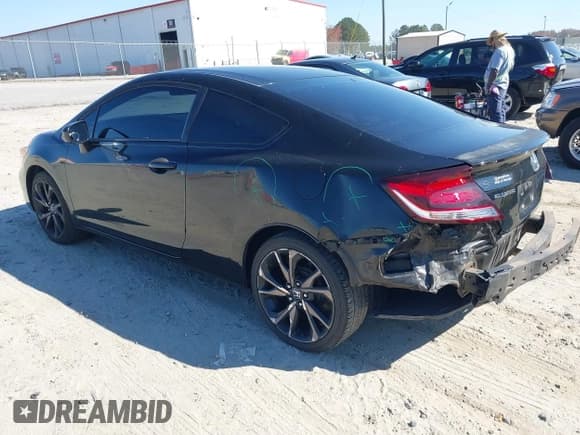 ✅ 2015 Honda Civic LX • VIN: 2HGFG3B52FH512297 • Lot: 43639938. Listed on IAAI with 107,259 mi. Free auction sales archive from the USA and detailed vehicle history report at DreamBid. Image 3.