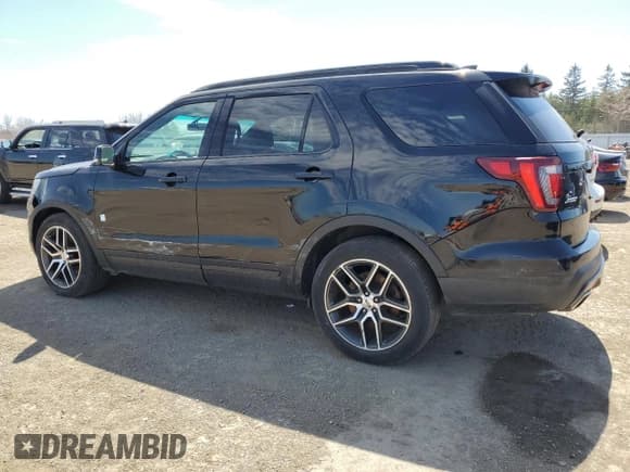 ✅ 2017 Ford Explorer Sport • VIN: 1FM5K8GT7HGA48981 • Lot: 51321685. Wystawiony na Copart z przebiegiem 115 396 mil. Bezpłatny archiwum sprzedaży aukcyjnych z USA i szczegółowy raport historii pojazdu na DreamBid. Zdjęcie 2.