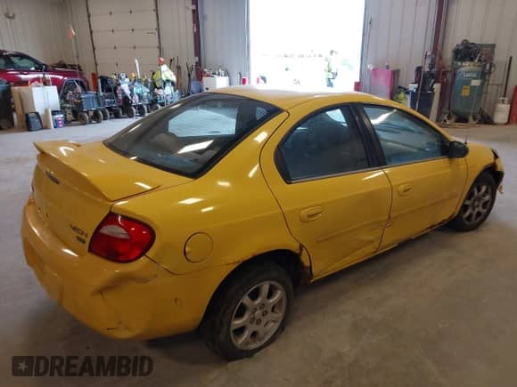 2004 Dodge Neon SXT with VIN 1B3ES56C14D621133, listed as a IAAI auction lot 42095446 with 147,120 mi miles and . Bid and sale history available at DreamBid. Image 4.