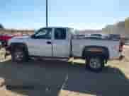 2002 Chevrolet Silverado 2500HD LS с VIN 1GCHK29U92E115555, выставлен на аукционе IAAI как лот 43448571 с пробегом 183 076 миль миль и . История ставок и продаж доступна на DreamBid. Изображение 14.