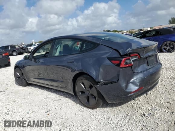 ✅ 2023 Tesla Model 3 • VIN: 5YJ3E1EA6PF453766 • Lot: 51053125. Wystawiony na Copart z przebiegiem 61 030 mil. Bezpłatny archiwum sprzedaży aukcyjnych z USA i szczegółowy raport historii pojazdu na DreamBid. Zdjęcie 2.