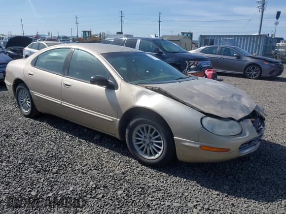 ✅ 1998 Chrysler Concorde • VIN: 2C3HD46J6WH194315 • Lot: 41896534. Listed on IAAI with 213,906 mi. Free auction sales archive from the USA and detailed vehicle history report at DreamBid. Image 1.