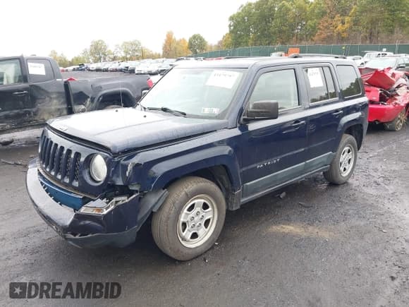 ✅ 2017 Jeep Patriot Sport • VIN: 1C4NJRBB3HD194730 • Lot: 43479797. Wystawiony na IAAI z przebiegiem 74 344 mil. Bezpłatny archiwum sprzedaży aukcyjnych z USA i szczegółowy raport historii pojazdu na DreamBid. Zdjęcie 2.