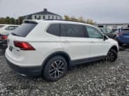 ✅ 2021 Volkswagen Tiguan SE • VIN: 3VV2B7AX4MM085159 • Lot: 84725305. Wystawiony na Copart z przebiegiem 61 203 mil. Bezpłatny archiwum sprzedaży aukcyjnych z USA i szczegółowy raport historii pojazdu na DreamBid. Zdjęcie 3.