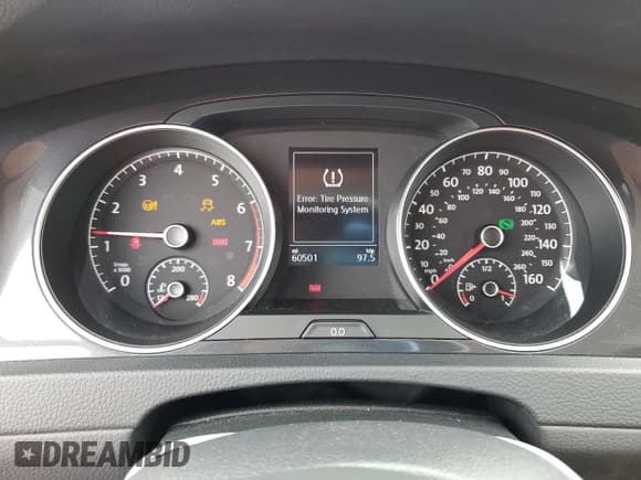 ✅ 2018 Volkswagen Golf S • VIN: 3VW117AU7JM753841 • Lot: 54904055. Wystawiony na Copart z przebiegiem 60 501 mil. Bezpłatny archiwum sprzedaży aukcyjnych z USA i szczegółowy raport historii pojazdu na DreamBid. Zdjęcie 9.