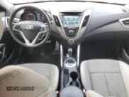 ✅ 2013 Hyundai Veloster w/Gray Int • VIN: KMHTC6AD1DU164831 • Lot: 75551824. Wystawiony na Copart z przebiegiem 93 252 mil. Bezpłatny archiwum sprzedaży aukcyjnych z USA i szczegółowy raport historii pojazdu na DreamBid. Zdjęcie 8.