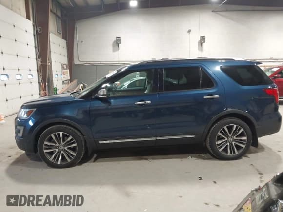 ✅ 2016 Ford Explorer Platinum • VIN: 1FM5K8HT3GGC68549 • Lot: 43752538. Wystawiony na IAAI z przebiegiem 165 299 mil. Bezpłatny archiwum sprzedaży aukcyjnych z USA i szczegółowy raport historii pojazdu na DreamBid. Zdjęcie 14.
