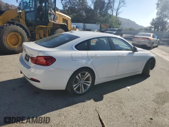 ✅ 2019 BMW 4 Series 430i • VIN: WBA4J1C57KBM17387 • Lot: 89822405. Listed on Copart with 61,523 mi. Free auction sales archive from the USA and detailed vehicle history report at DreamBid. Image 3.