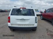 ✅ 2017 Jeep Patriot Sport • VIN: 1C4NJPBA5HD145525 • Lot: 42096995. Listed on IAAI with 115,557 mi. Free auction sales archive from the USA and detailed vehicle history report at DreamBid. Image 16.