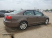 ✅ 2012 Volkswagen Jetta SEL • VIN: 3VWLP7AJ1CM301674 • Лот: 59000735. Опубликован ранее на Copart с пробегом 118 308 миль. Бесплатный доступ к архиву аукционных продаж из США и подробный отчёт об истории автомобиля на DreamBid. Изображение 3.