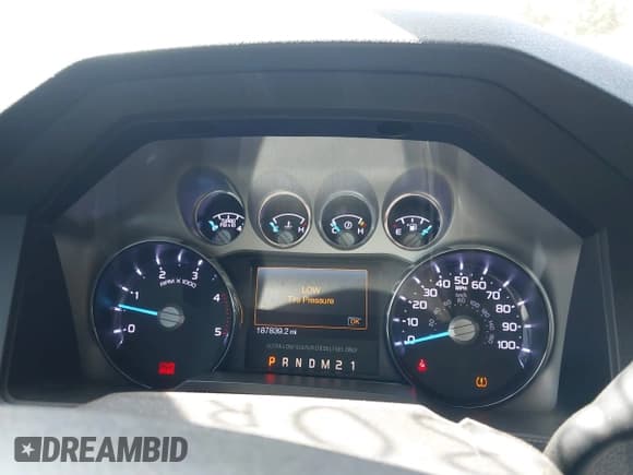 ✅ 2014 Ford F-250 XL • VIN: 1FT7W2BT1EEB05382 • Lot: 42295979. Listed on IAAI with 187,839 mi. Free auction sales archive from the USA and detailed vehicle history report at DreamBid. Image 7.