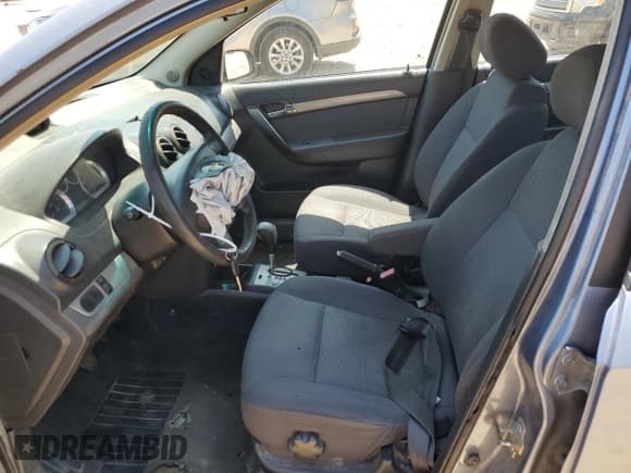 ✅ 2008 Chevrolet Aveo LS • VIN: KL1TD56698B015372 • Lot: 53656655. Wystawiony na Copart z przebiegiem 192 323 mil. Bezpłatny archiwum sprzedaży aukcyjnych z USA i szczegółowy raport historii pojazdu na DreamBid. Zdjęcie 7.