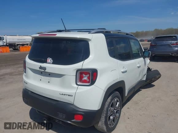✅ 2017 Jeep Renegade Limited • VIN: ZACCJBDB3HPE47042 • Lot: 42117357. Listed on IAAI with 139,686 mi. Free auction sales archive from the USA and detailed vehicle history report at DreamBid. Image 4.