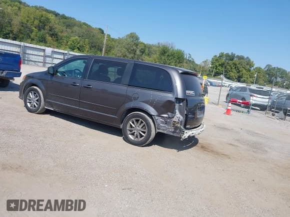 ✅ 2015 Dodge Grand Caravan American Value • VIN: 2C4RDGBG7FR690309 • Lot: 43380327. Wystawiony na IAAI z przebiegiem 139 193 mil. Bezpłatny archiwum sprzedaży aukcyjnych z USA i szczegółowy raport historii pojazdu na DreamBid. Zdjęcie 3.