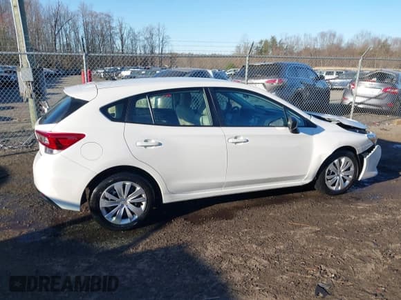 ✅ 2023 Subaru Impreza • VIN: 4S3GTAA60P1706257 • Lot: 41810457. Wystawiony na IAAI z przebiegiem 33 283 mil. Bezpłatny archiwum sprzedaży aukcyjnych z USA i szczegółowy raport historii pojazdu na DreamBid. Zdjęcie 13.