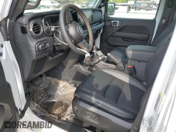 ✅ 2024 Jeep Gladiator Willys • VIN: 1C6HJTAG4RL119623 • Лот: 68356964. Опубликован ранее на Copart с пробегом 19 миль. Бесплатный доступ к архиву аукционных продаж из США и подробный отчёт об истории автомобиля на DreamBid. Изображение 7.