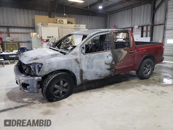 ✅ 2015 Nissan Titan SV • VIN: 1N6BA0EC6FN508457 • Lot: 47645955. Wystawiony na Copart z przebiegiem Nie podano. Bezpłatny archiwum sprzedaży aukcyjnych z USA i szczegółowy raport historii pojazdu na DreamBid. Zdjęcie 1.