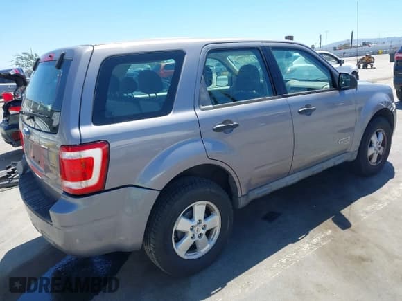 ✅ 2008 Ford Escape XLS • VIN: 1FMCU02Z18KC67656 • Lot: 42818001. Listed on IAAI with 189,172 mi. Free auction sales archive from the USA and detailed vehicle history report at DreamBid. Image 4.
