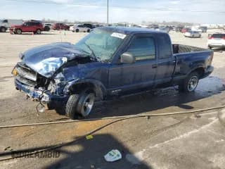 ✅ 2001 Chevrolet S-10 LS • VIN: 1GCCS19W618164778 • Лот: 47121435. Опубликован ранее на Copart с пробегом 309 850 миль. Бесплатный доступ к архиву аукционных продаж из США и подробный отчёт об истории автомобиля на DreamBid. Изображение 1.