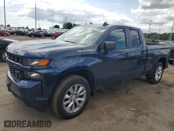 ✅ 2020 Chevrolet Silverado 1500 Custom • VIN: 1GCRYBEK8LZ213395 • Lot: 67949554. Wystawiony na Copart z przebiegiem 67 738 mil. Bezpłatny archiwum sprzedaży aukcyjnych z USA i szczegółowy raport historii pojazdu na DreamBid. Zdjęcie 1.