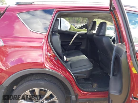 ✅ 2018 Toyota RAV4 Limited • VIN: JTMDFREV1JD239706 • Lot: 43633548. Listed on IAAI with 36,507 mi. Free auction sales archive from the USA and detailed vehicle history report at DreamBid. Image 8.