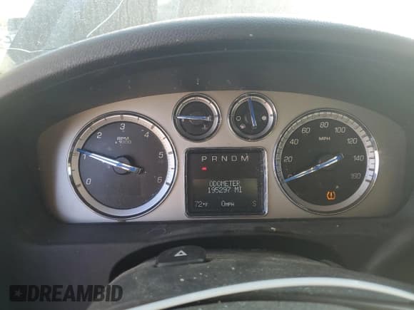 ✅ 2013 Cadillac Escalade Luxury • VIN: 1GYS3BEFXDR110896 • Лот: 92697115. Опубликован ранее на Copart с пробегом 195 297 миль. Бесплатный доступ к архиву аукционных продаж из США и подробный отчёт об истории автомобиля на DreamBid. Изображение 9.