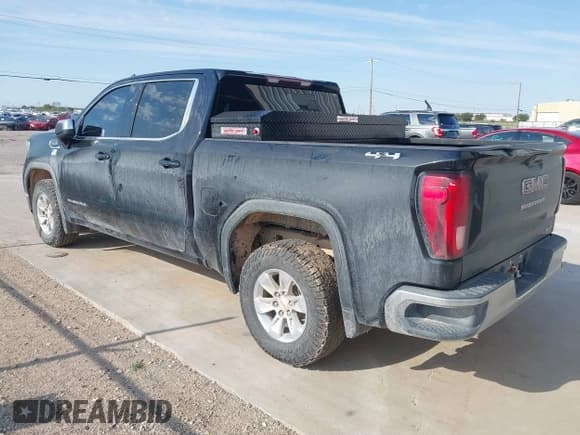 ✅ 2020 GMC Sierra 1500 SLE • VIN: 3GTU9BED3LG285467 • Лот: 42977786. Опубликован ранее на IAAI с пробегом 85 588 миль. Бесплатный доступ к архиву аукционных продаж из США и подробный отчёт об истории автомобиля на DreamBid. Изображение 3.