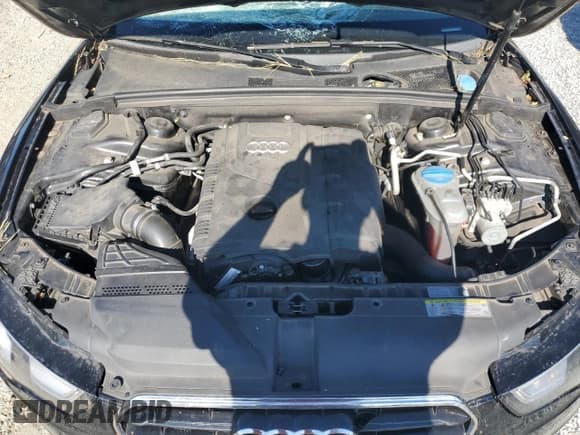 ✅ 2016 Audi A5 Premium • VIN: WAUD2AFHXGN005747 • Lot: 75031624. Wystawiony na Copart z przebiegiem 49 068 mil. Bezpłatny archiwum sprzedaży aukcyjnych z USA i szczegółowy raport historii pojazdu na DreamBid. Zdjęcie 11.