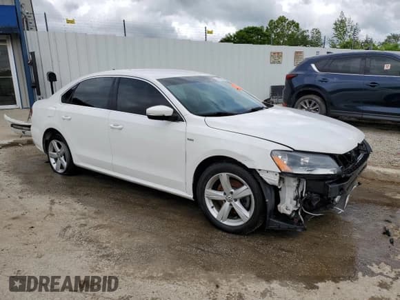 ✅ 2015 Volkswagen Passat Limited Edition • VIN: 1VWAT7A36FC114022 • Lot: 56732015. Listed on Copart with 104,944 mi. Free auction sales archive from the USA and detailed vehicle history report at DreamBid. Image 4.