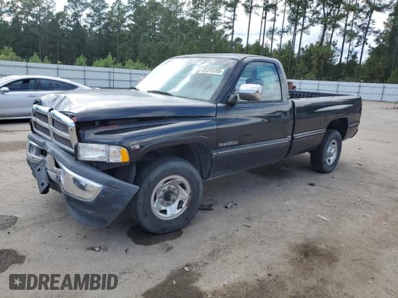 ✅ 1994 Dodge 2500 • VIN: 1B7KC26Z5RS600810 • Lot: 81315705. Wystawiony na Copart z przebiegiem 131 121 mil. Bezpłatny archiwum sprzedaży aukcyjnych z USA i szczegółowy raport historii pojazdu na DreamBid. Zdjęcie 1.