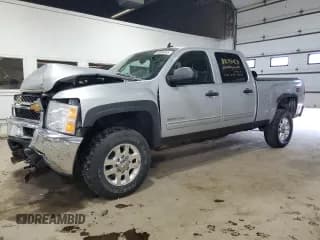 ✅ 2013 Chevrolet Silverado 2500HD LT • VIN: 1GC1KXCG5DF211049 • Lot: 80066945. Wystawiony na Copart z przebiegiem 182 678 mil. Bezpłatny archiwum sprzedaży aukcyjnych z USA i szczegółowy raport historii pojazdu na DreamBid. Zdjęcie 1.