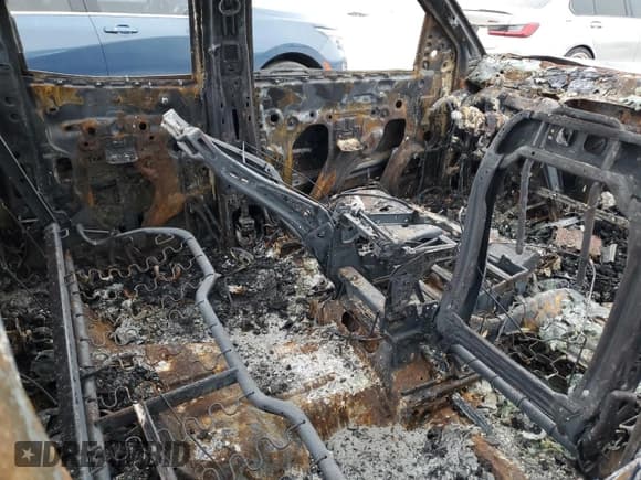 ✅ 2017 Chevrolet Silverado 2500HD Work Truck • VIN: 1GC2KUEG5HZ218538 • Лот: 86226045. Опубликован ранее на Copart с пробегом Не указан. Бесплатный доступ к архиву аукционных продаж из США и подробный отчёт об истории автомобиля на DreamBid. Изображение 10.