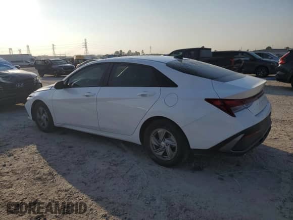 2024 Hyundai Elantra SE with VIN KMHLL4DG9RU821280, listed as a Copart auction lot 86333435 with 9,425 mi miles and Clean title. Bid and sale history available at DreamBid. Image 2.