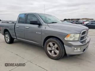 ✅ 2010 Dodge 1500 SLT • VIN: 1D7RB1GT2AS246132 • Lot: 45815805. Wystawiony na Copart z przebiegiem 561 626 mil. Bezpłatny archiwum sprzedaży aukcyjnych z USA i szczegółowy raport historii pojazdu na DreamBid. Zdjęcie 4.
