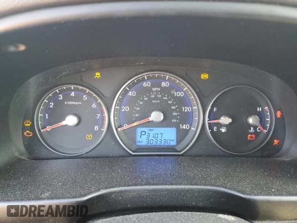 ✅ 2011 Hyundai Santa Fe GLS • VIN: 5XYZG3AB2BG079866 • Lot: 77247374. Listed on Copart with 303,330 mi. Free auction sales archive from the USA and detailed vehicle history report at DreamBid. Image 9.