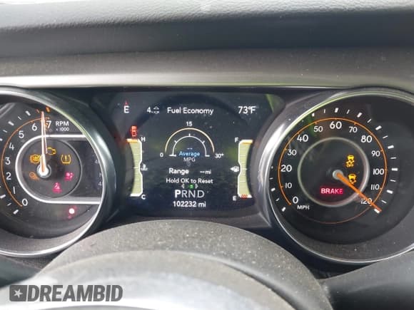 ✅ 2020 Jeep Gladiator Overland • VIN: 1C6HJTFG8LL166086 • Lot: 42016222. Listed on IAAI with 102,232 mi. Free auction sales archive from the USA and detailed vehicle history report at DreamBid. Image 7.