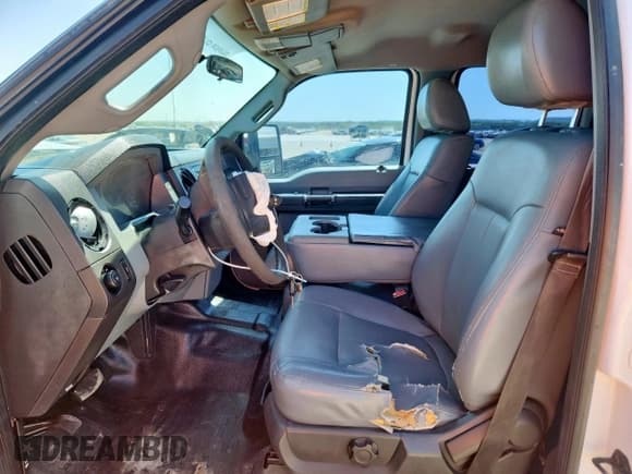 ✅ 2016 Ford F-250 XL • VIN: 1FT7W2A67GEA27625 • Lot: 65598185. Wystawiony na Copart z przebiegiem 81 481 mil. Bezpłatny archiwum sprzedaży aukcyjnych z USA i szczegółowy raport historii pojazdu na DreamBid. Zdjęcie 7.