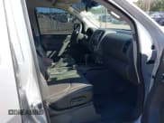 ✅ 2021 Nissan Frontier SV • VIN: 1N6ED0EB9MN708824 • Lot: 43363252. Wystawiony na IAAI z przebiegiem 37 516 mil. Bezpłatny archiwum sprzedaży aukcyjnych z USA i szczegółowy raport historii pojazdu na DreamBid. Zdjęcie 5.