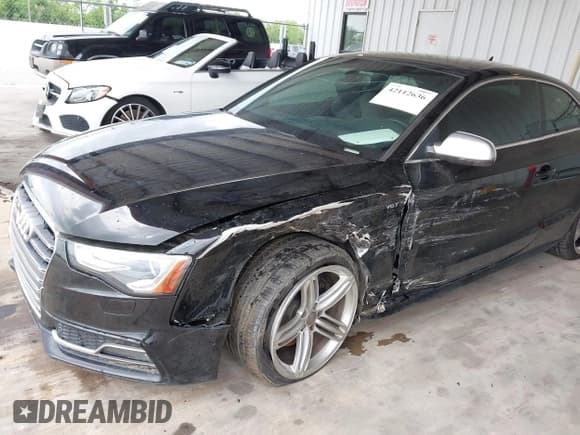 ✅ 2013 Audi S5 Premium Plus • VIN: WAUCGAFR7DA031148 • Лот: 42112636. Опубликован ранее на IAAI с пробегом 89 036 миль. Бесплатный доступ к архиву аукционных продаж из США и подробный отчёт об истории автомобиля на DreamBid. Изображение 6.