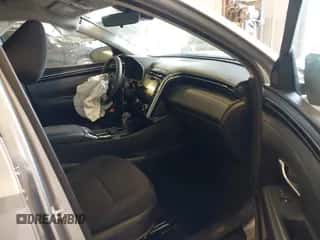 2022 Hyundai Tucson SEL with VIN 5NMJB3AE5NH132172, listed as a IAAI auction lot 43097125 with 37,205 mi miles and . Bid and sale history available at DreamBid. Image 5.