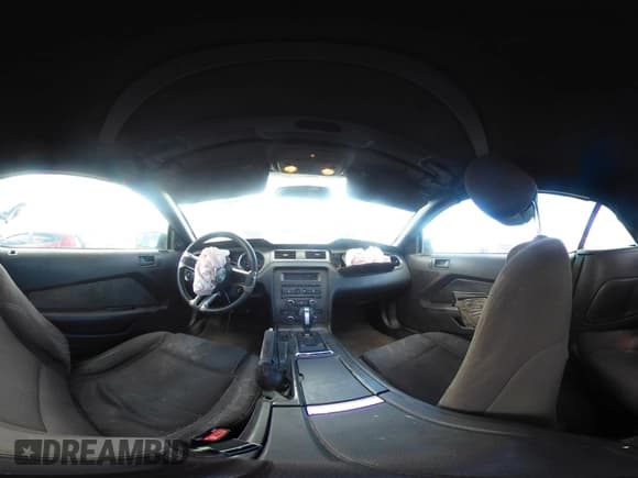 ✅ 2013 Ford Mustang Premium • VIN: 1ZVBP8EM9D5219737 • Lot: 42923892. Wystawiony na IAAI z przebiegiem 131 303 mil. Bezpłatny archiwum sprzedaży aukcyjnych z USA i szczegółowy raport historii pojazdu na DreamBid. Zdjęcie 22.