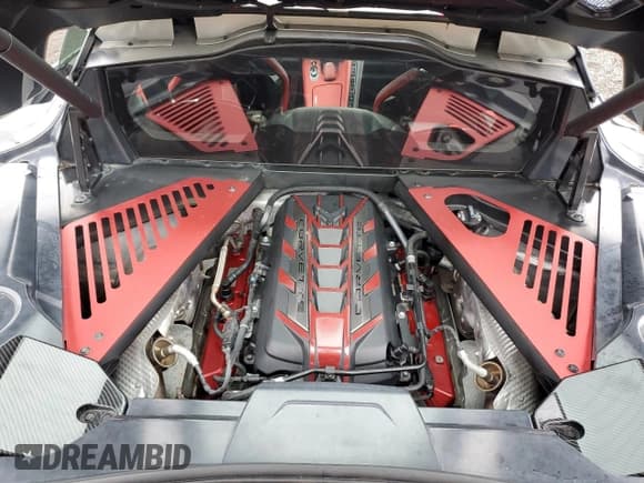 ✅ 2024 Chevrolet Corvette 2LT • VIN: 1G1YB2D48R5100264 • Lot: 92782875. Wystawiony na Copart z przebiegiem 811 mil. Bezpłatny archiwum sprzedaży aukcyjnych z USA i szczegółowy raport historii pojazdu na DreamBid. Zdjęcie 11.