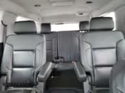 ✅ 2017 Chevrolet Suburban Premier • VIN: 1GNSKJKC9HR260217 • Lot: 76479794. Wystawiony na Copart z przebiegiem 132 941 mil. Bezpłatny archiwum sprzedaży aukcyjnych z USA i szczegółowy raport historii pojazdu na DreamBid. Zdjęcie 10.