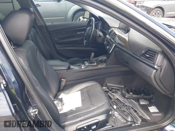 ✅ 2012 BMW 3 Series 335i • VIN: WBA3A9G59CNN67442 • Лот: 42439467. Опубликован ранее на IAAI с пробегом 106 371 миль. Бесплатный доступ к архиву аукционных продаж из США и подробный отчёт об истории автомобиля на DreamBid. Изображение 5.